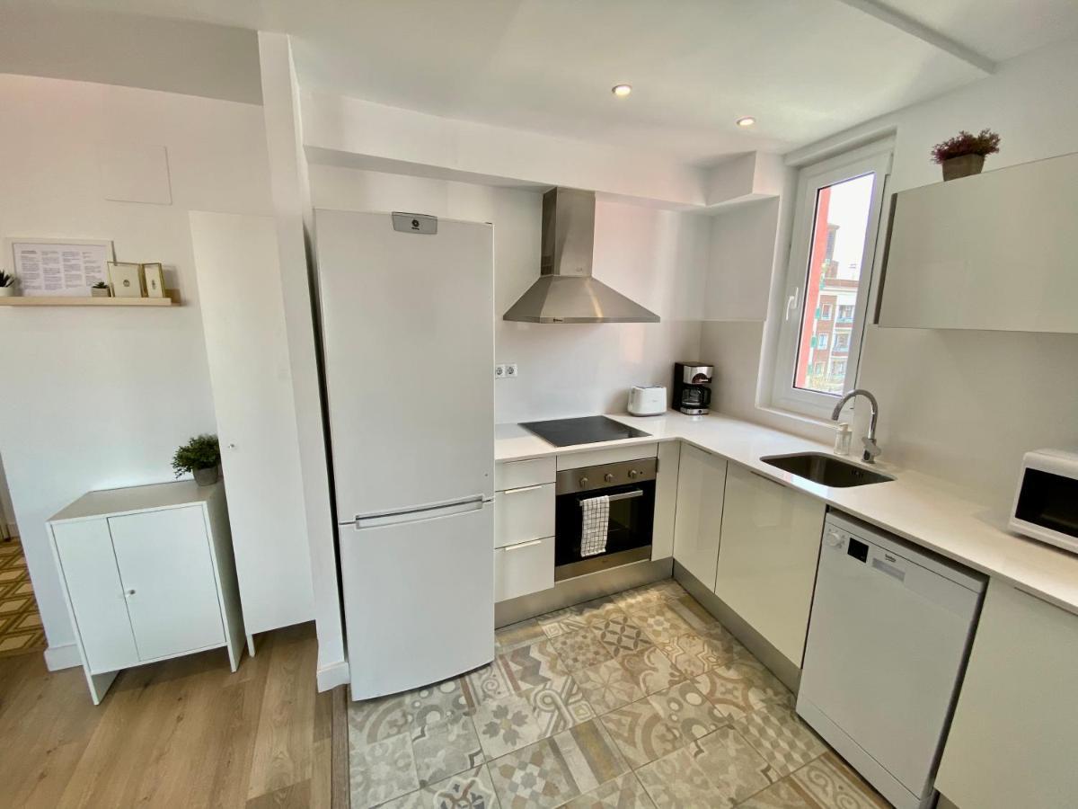 Suite Apartment Anselm Barcelona Корнелья де Лиобрегат Экстерьер фото